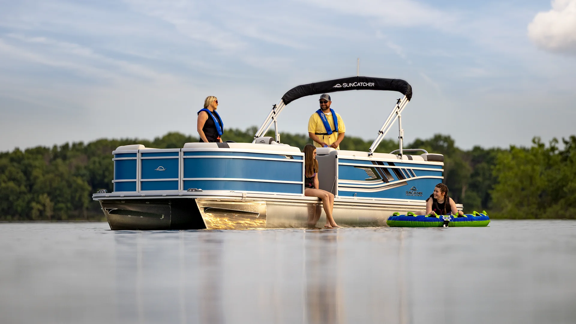 Bay 19 GX Fishing Long